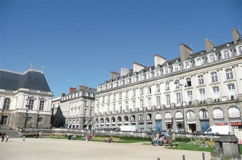 ‭Prieur‬ in 3 Place du Parlement de Bretagne 35000 Rennes.